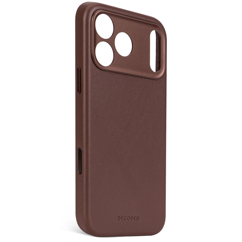 DECODED LEATHER BACKCOVER FOR IPHONE 17 PRO - CHOCOLAT BROWN - iSTYLE BG