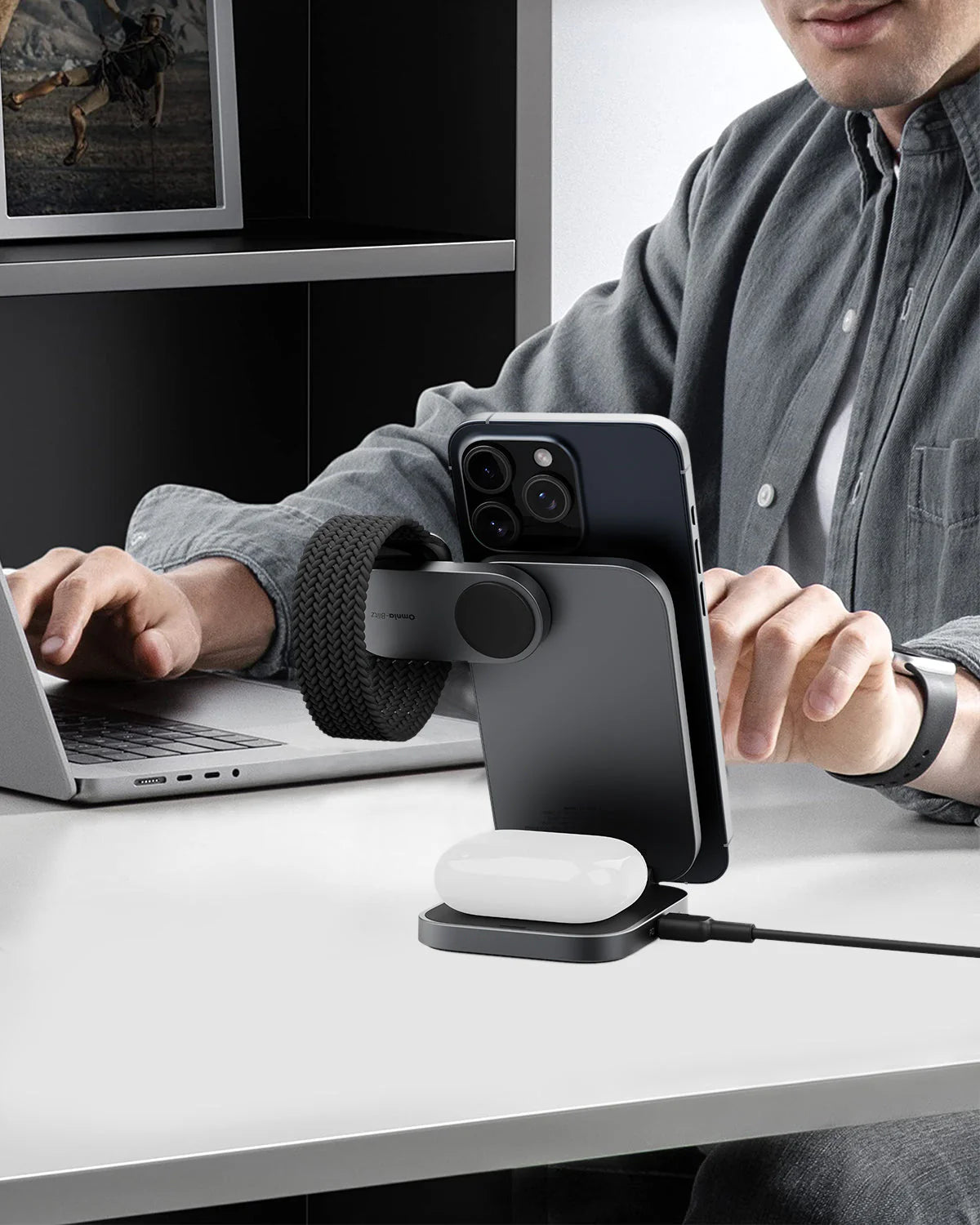 Зарядна станция от AUKEY MagFusion Z Qi2 3 в 1