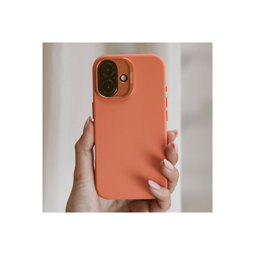 Кейс за iPhone 16 от Decoded - AntiMicrobial - оранжев - iSTYLE BG