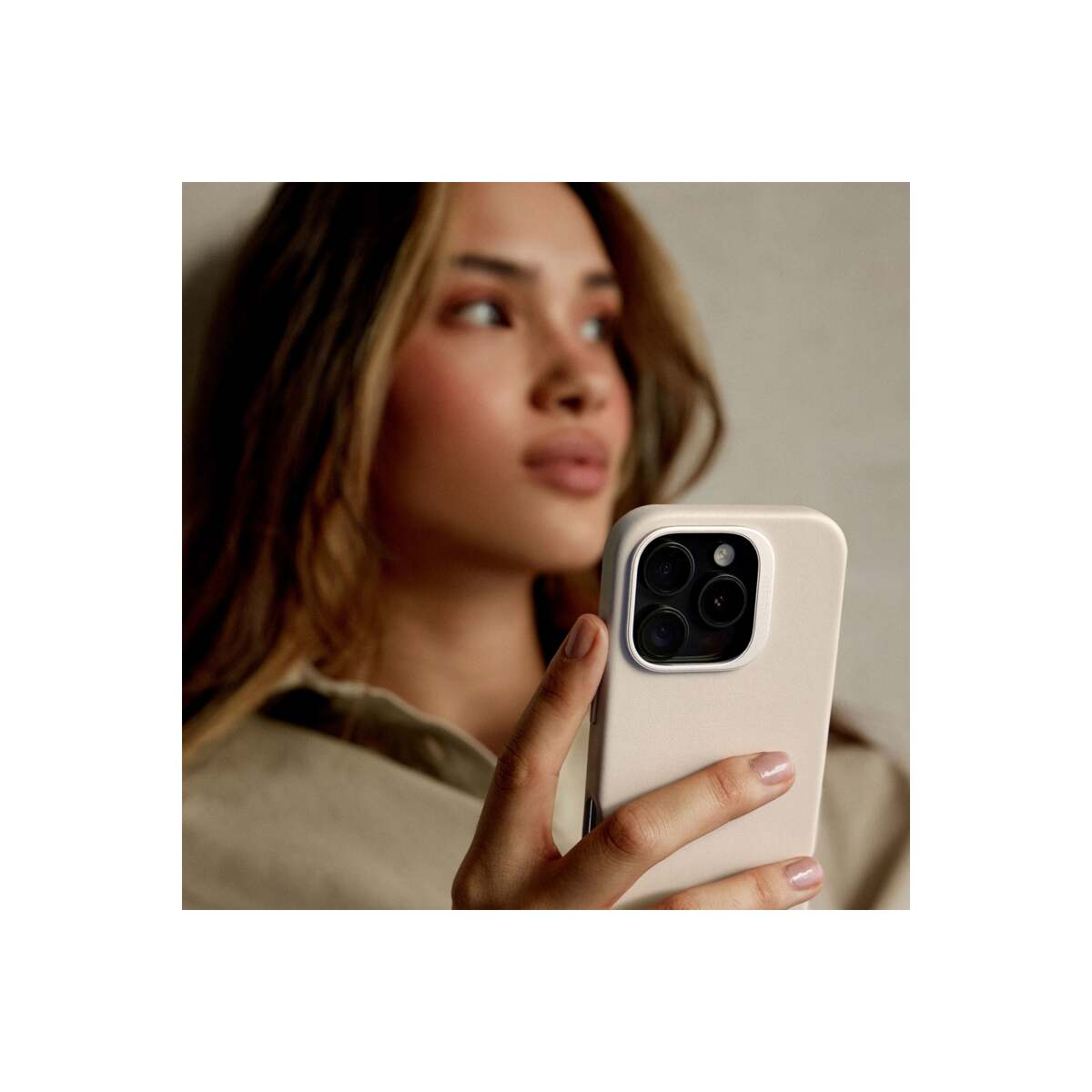 Кейс от Decoded - Backcover от еко кожа за iPhone 16 Pro бежов - iSTYLE BG