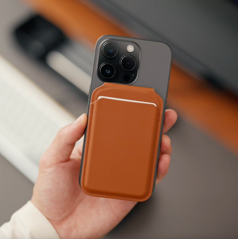 Satechi Vegan-Leather Magnetic Wallet Stand, Magsafe Compatible - Brown - iSTYLE BG