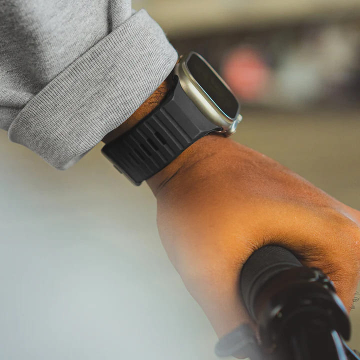 Каишка от Decoded - 42/44/45/49 мм силиконова - закопчалка - черна - iSTYLE BG