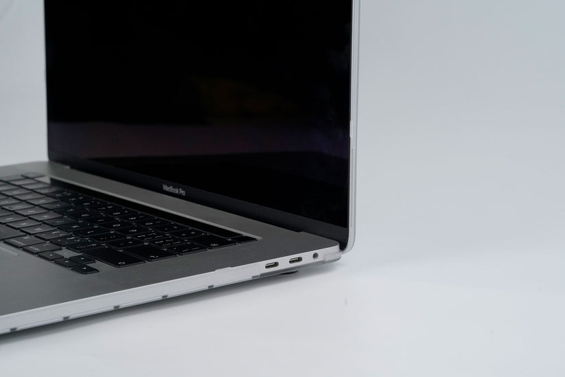 Next One MacBook Pro 16" Retina Display Safeguard Fog Transparent - iSTYLE BG