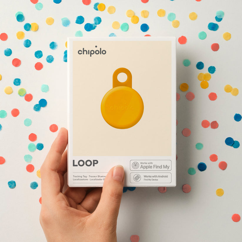 LOOP – Презареждаем тракер, съвместим с Apple Find My от Chipolo - меден - iSTYLE.bg