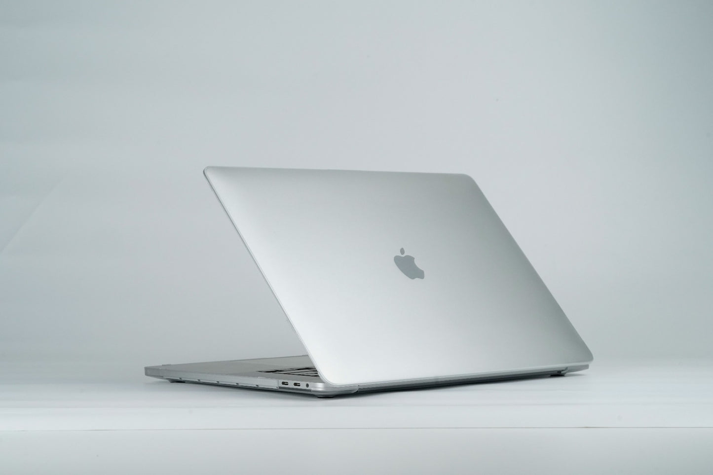 Next One MacBook Pro 16" Retina Display Safeguard Fog Transparent - iSTYLE BG
