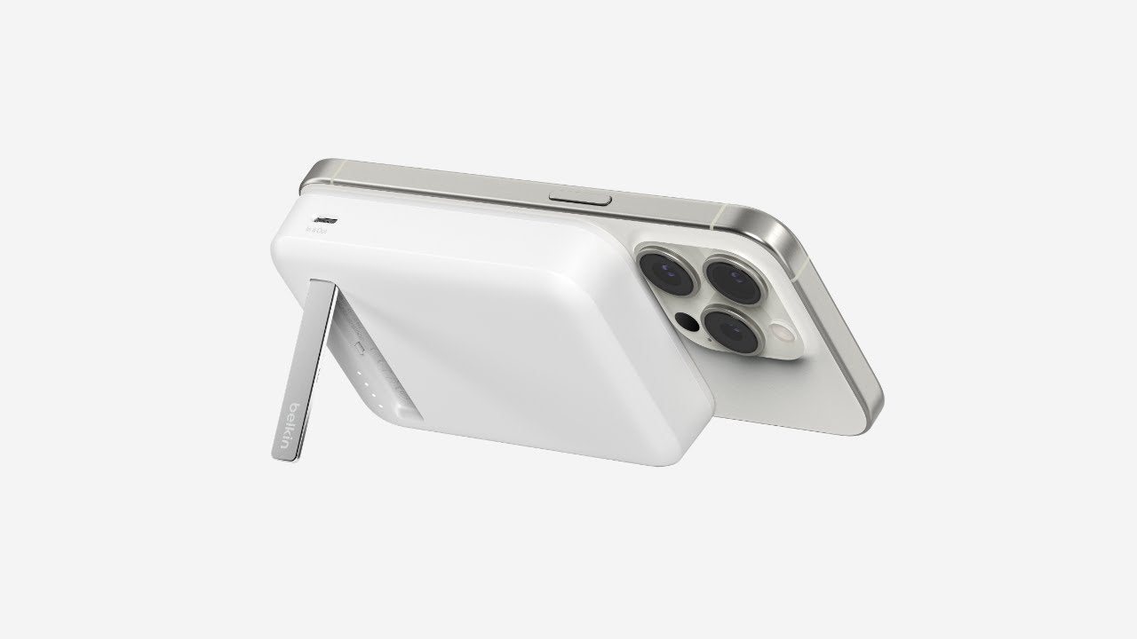 Външна батерия от Belkin 10k Qi2  - бяла