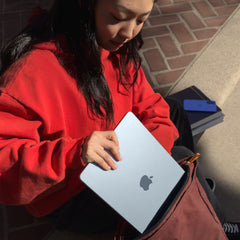 13-inch MacBook Air: Apple M4 chip with 10-core CPU and 10-core GPU, 512GB SSD - Sky Blue - iSTYLE BG