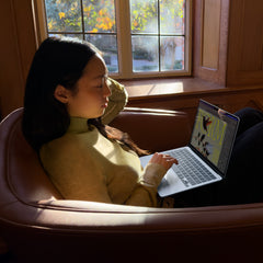 13-inch MacBook Air: Apple M5 chip with 10-core CPU and 10-core GPU, 1TB SSD - Starlight - iSTYLE.bg