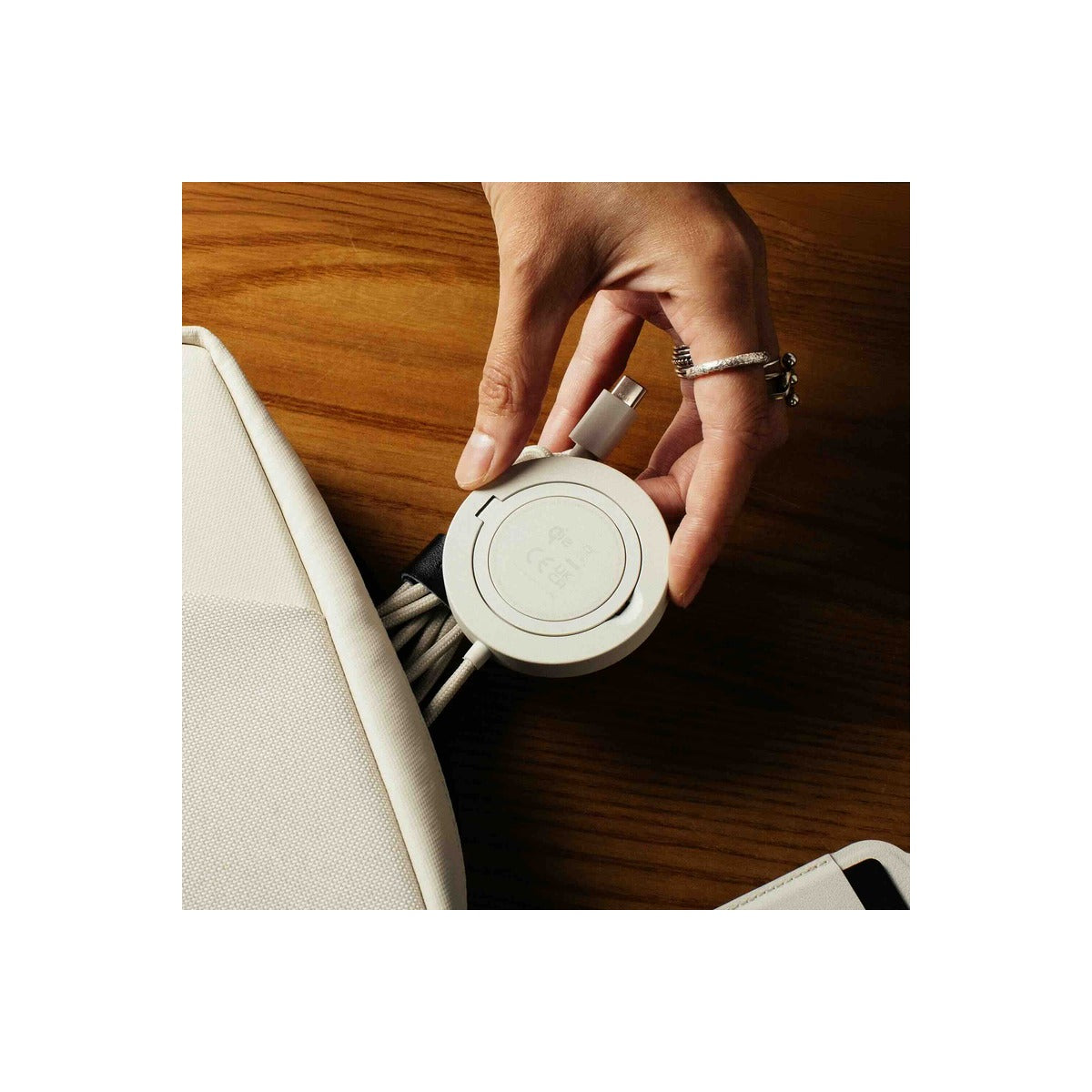 Native Union Snapstand Qi2 Wireless Charger - Standstone