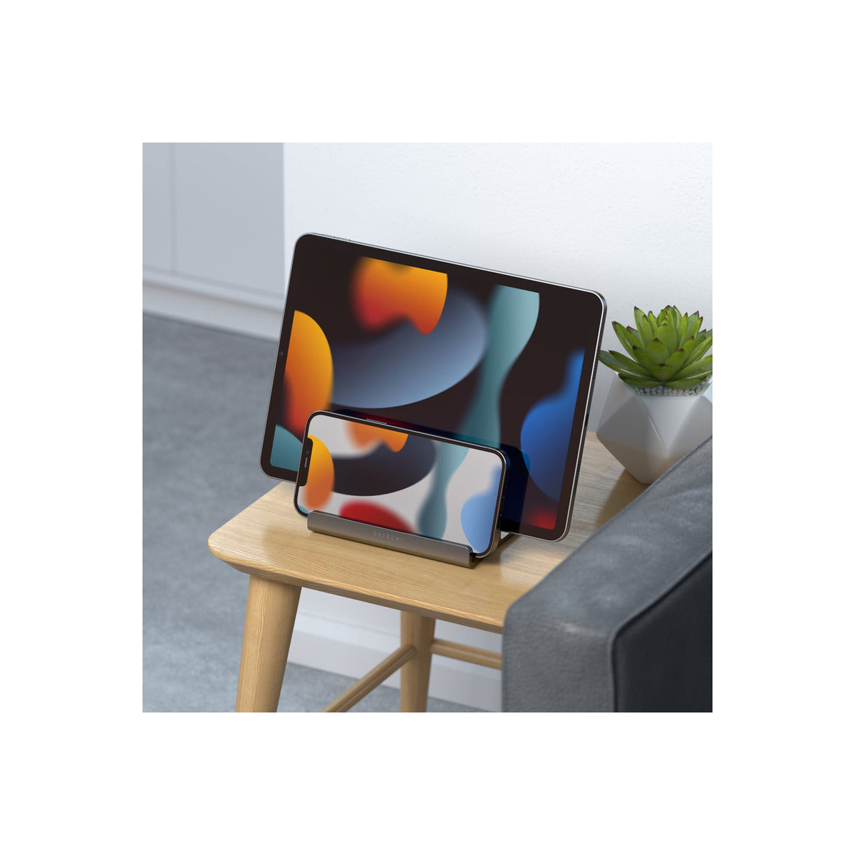 Satechi Dual Vertical Laptop Stand for MBPro and iPad