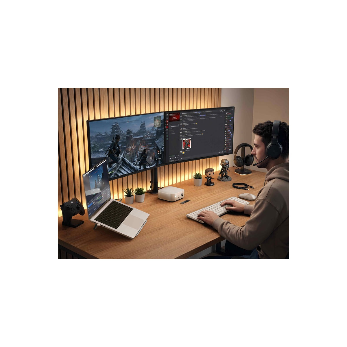 Satechi Thunderbolt 5 докинг станция CubeDock със SSD enclosure, 140W захранване, 2.5Gb Ethernet и SD/microSD четец от Satechi – сребриста
