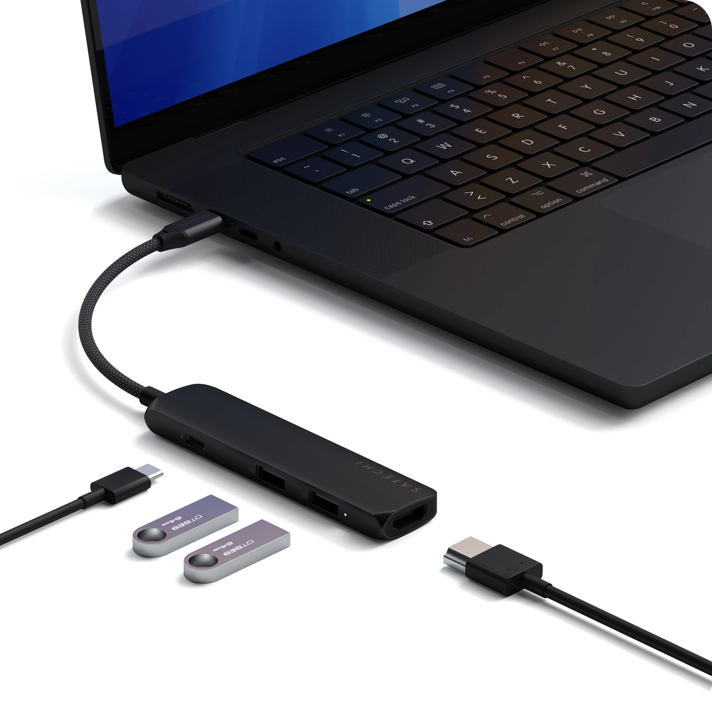 Satechi 4-in-1 USB-C Slim Multiport Adapter 4K - Black