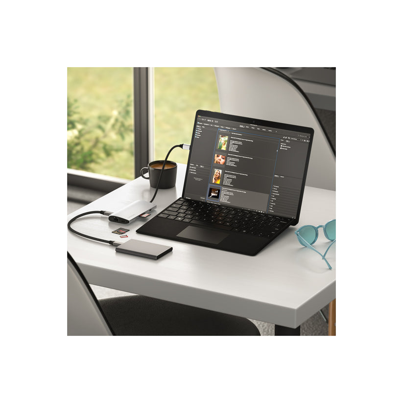 Satechi USB-C MultiPort Adapter 8K with Ethernet V3 - Silver - iSTYLE.bg