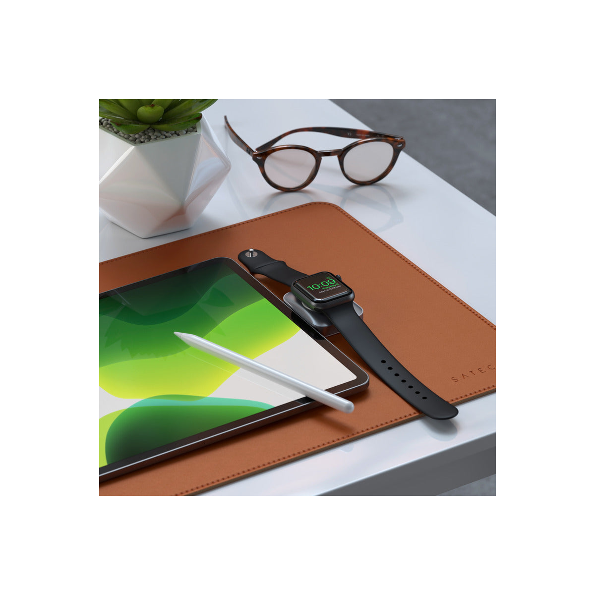 Satechi USB-C 2 in 1 Wireless charging dock for Apple watch and Airpods - Silver