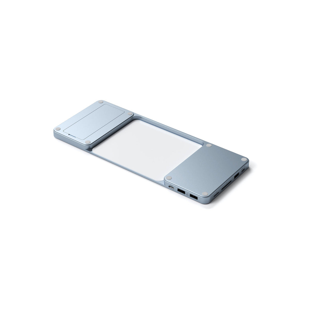 USB-C докинг станция за 24-инчов iMac с NVMe SSD слот от Satechi – синя