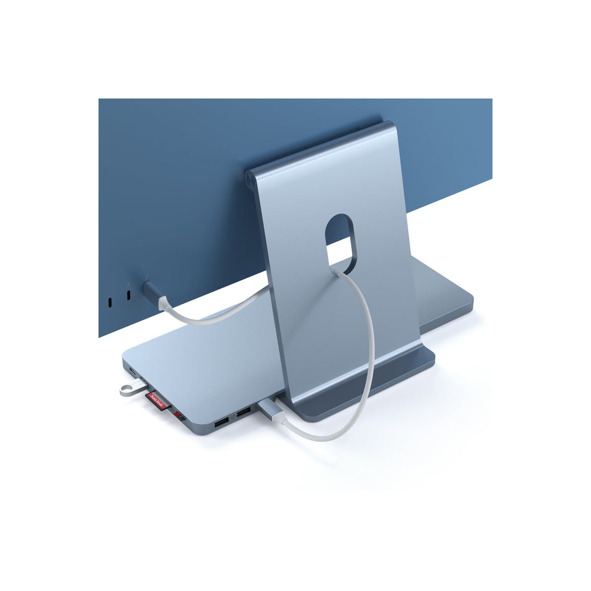 USB-C докинг станция за 24-инчов iMac с NVMe SSD слот от Satechi – синя