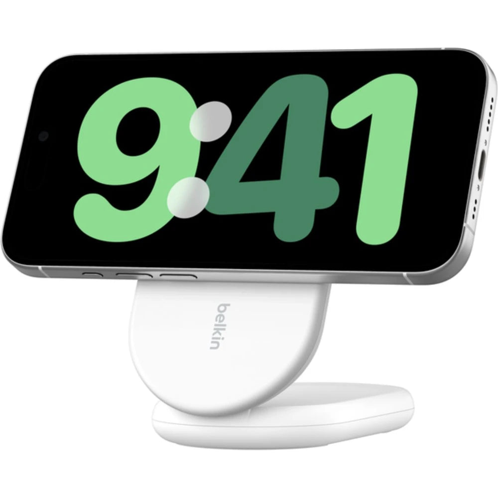 Зарядна стойка със зарядно и кабел от Belkin - BOOSTCHARGE Qi2 - Бяла