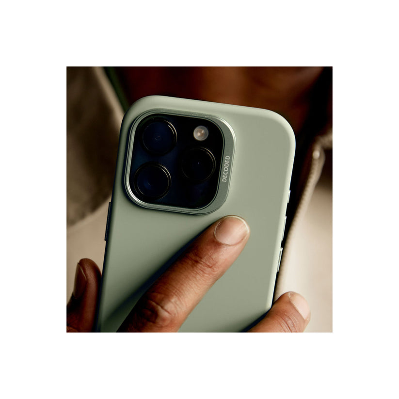 Кейс за iPhone 16 Pro от Decoded - AntiMicrobial - зелен - iSTYLE BG