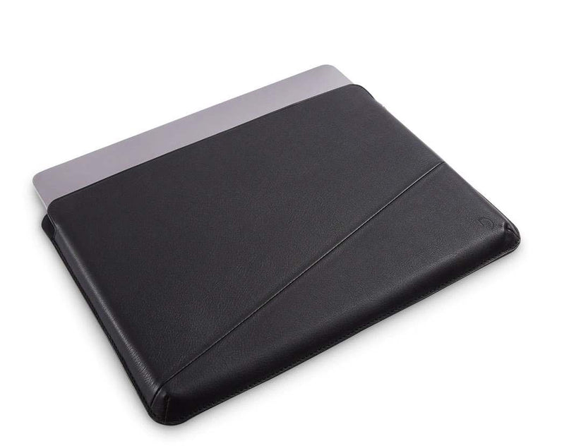 Черен кожен кейс от Decoded за Macbook 16" - iSTYLE BG
