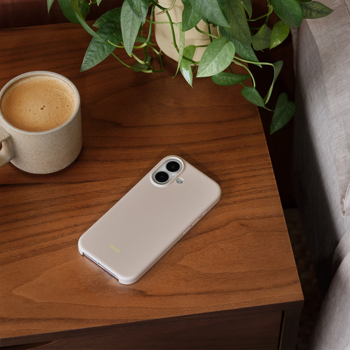 Beats iPhone 17 Case with MagSafe and Camera Control — Lime Stone