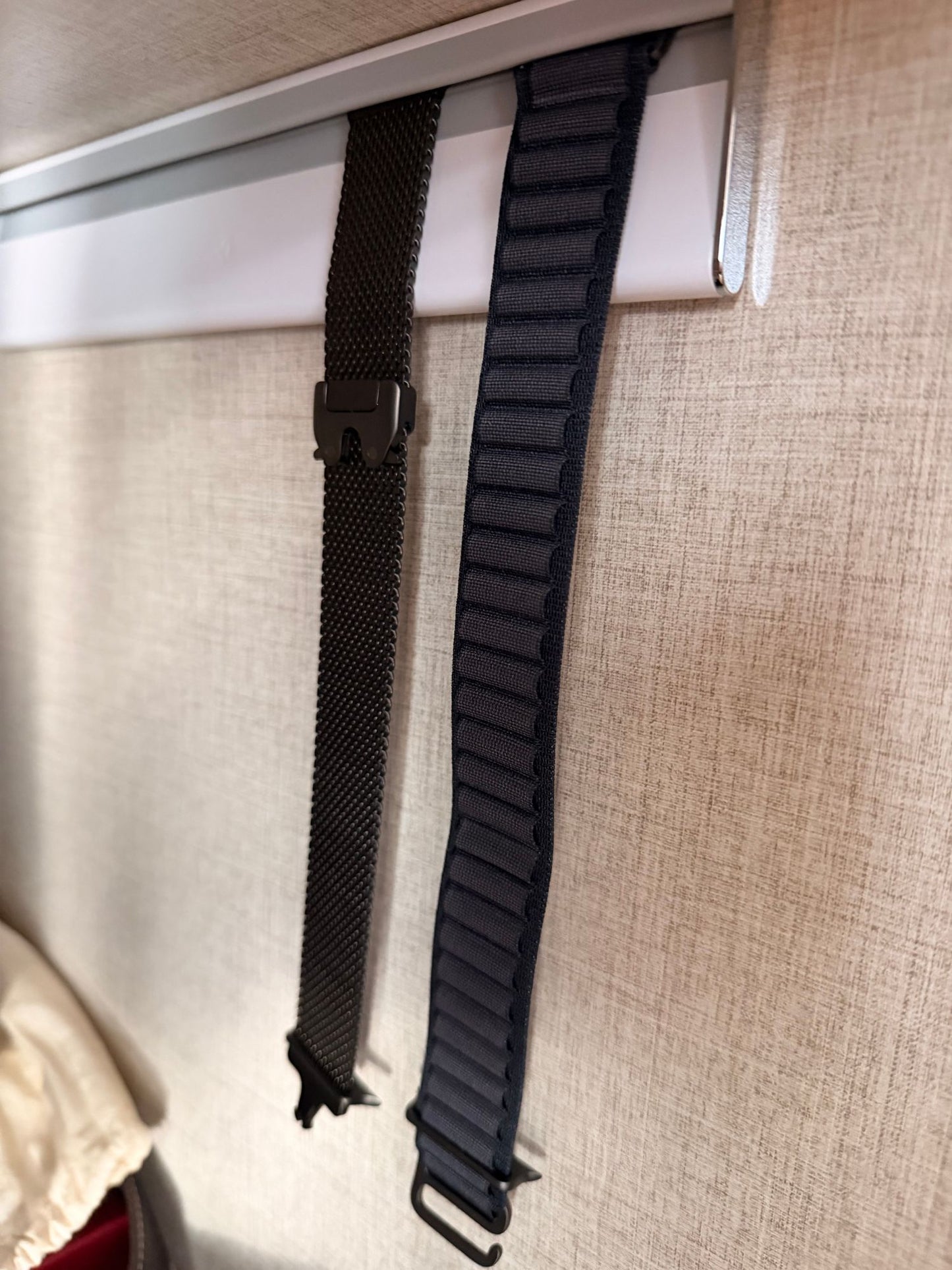 12South TimePorter Wall Mount for Apple Watch